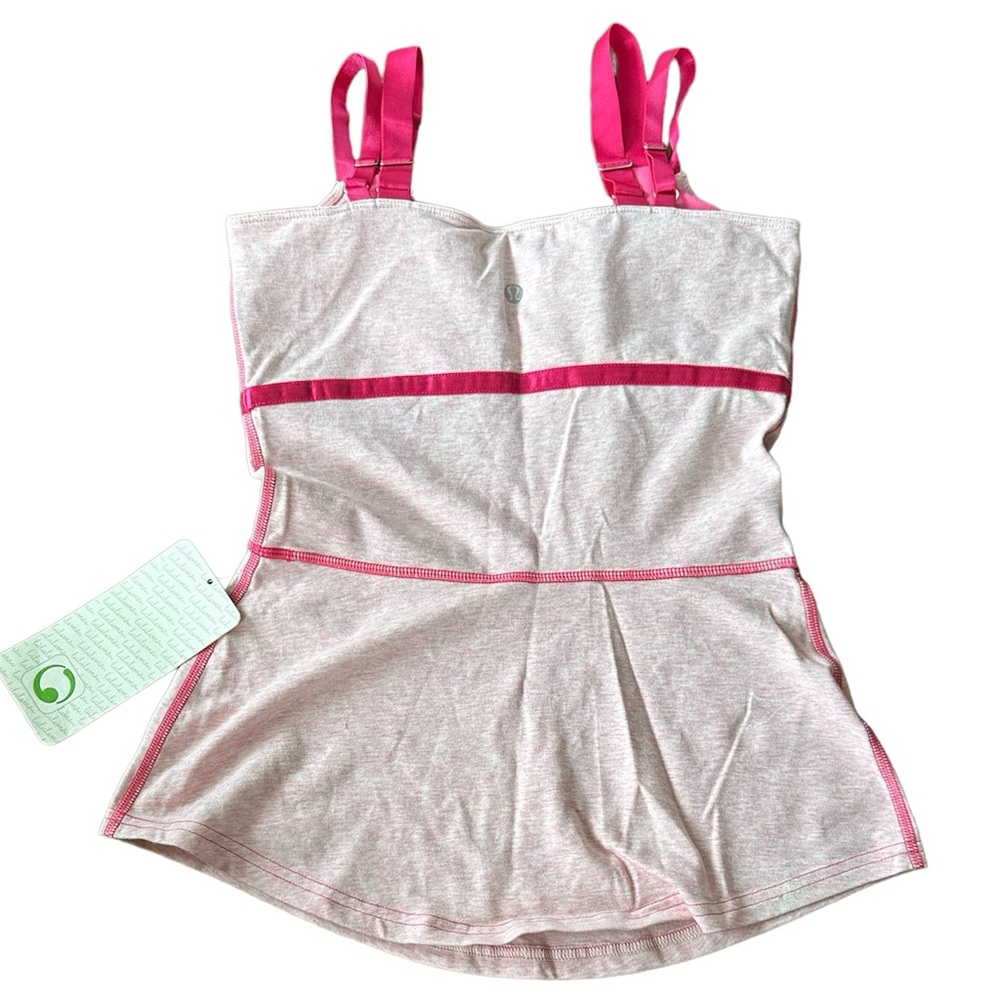 Lululemon Move Tank Size 6
NWT - Picture 2 of 8